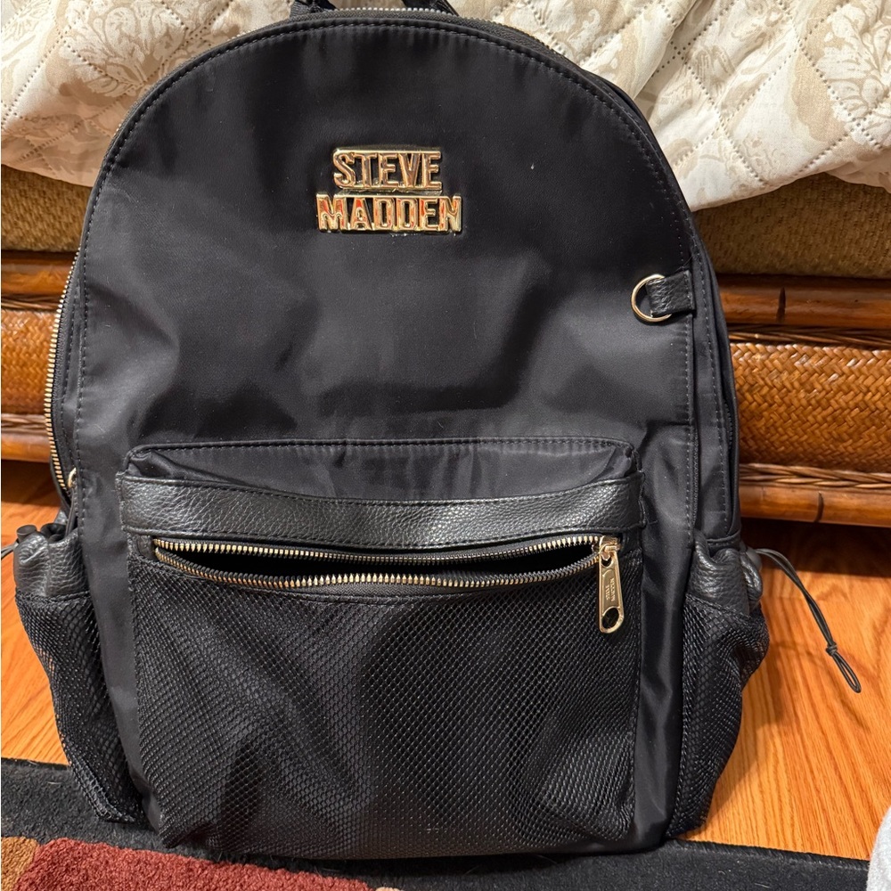 Steve Madden Black and Gold Women's Backpack